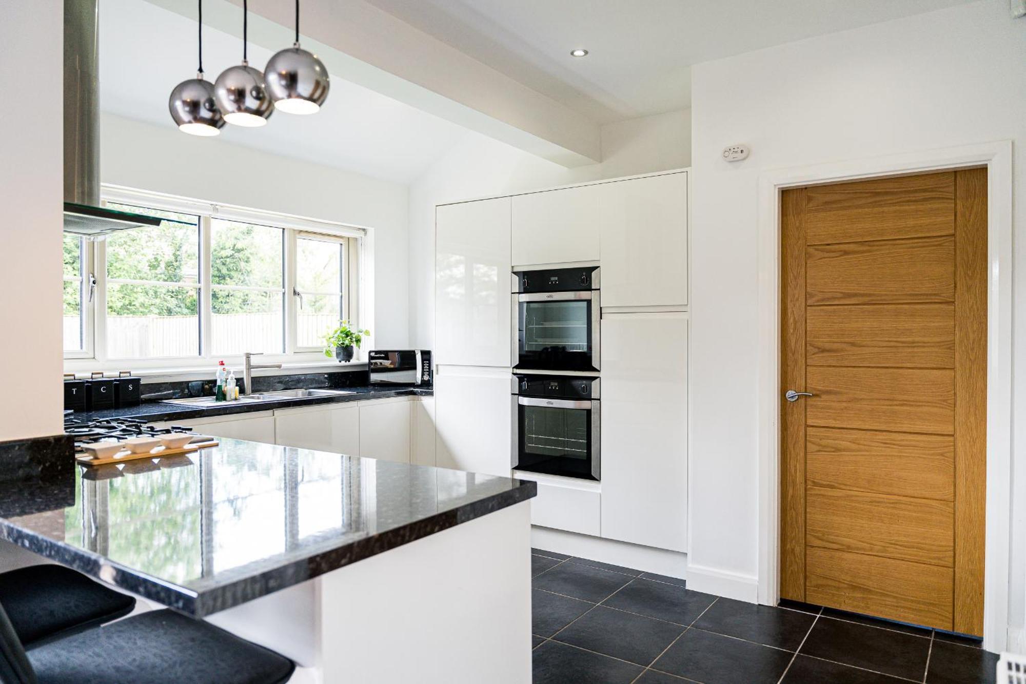 Brook Meadow House, 4 Bed House, Manchester Astley (Greater Manchester)