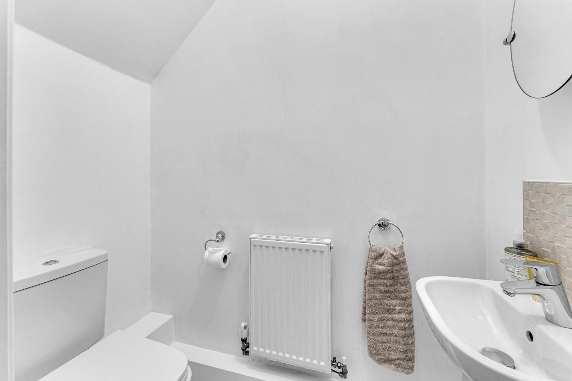 Brook Meadow House, 4 Bed House, Manchester * Astley (Greater Manchester)